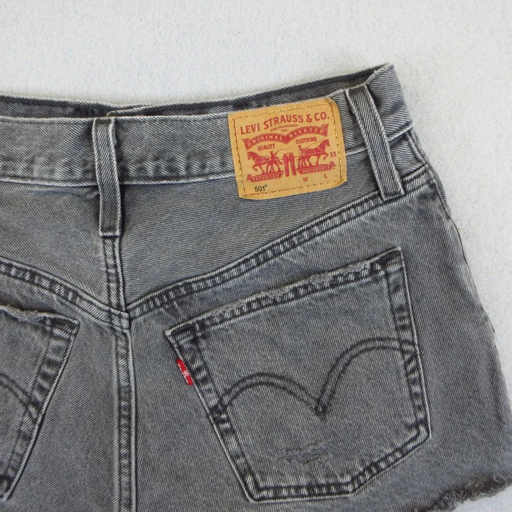 Levi's 501 Shorts Women W25 Gray Distressed Denim Cut Off High Rise Button Fly